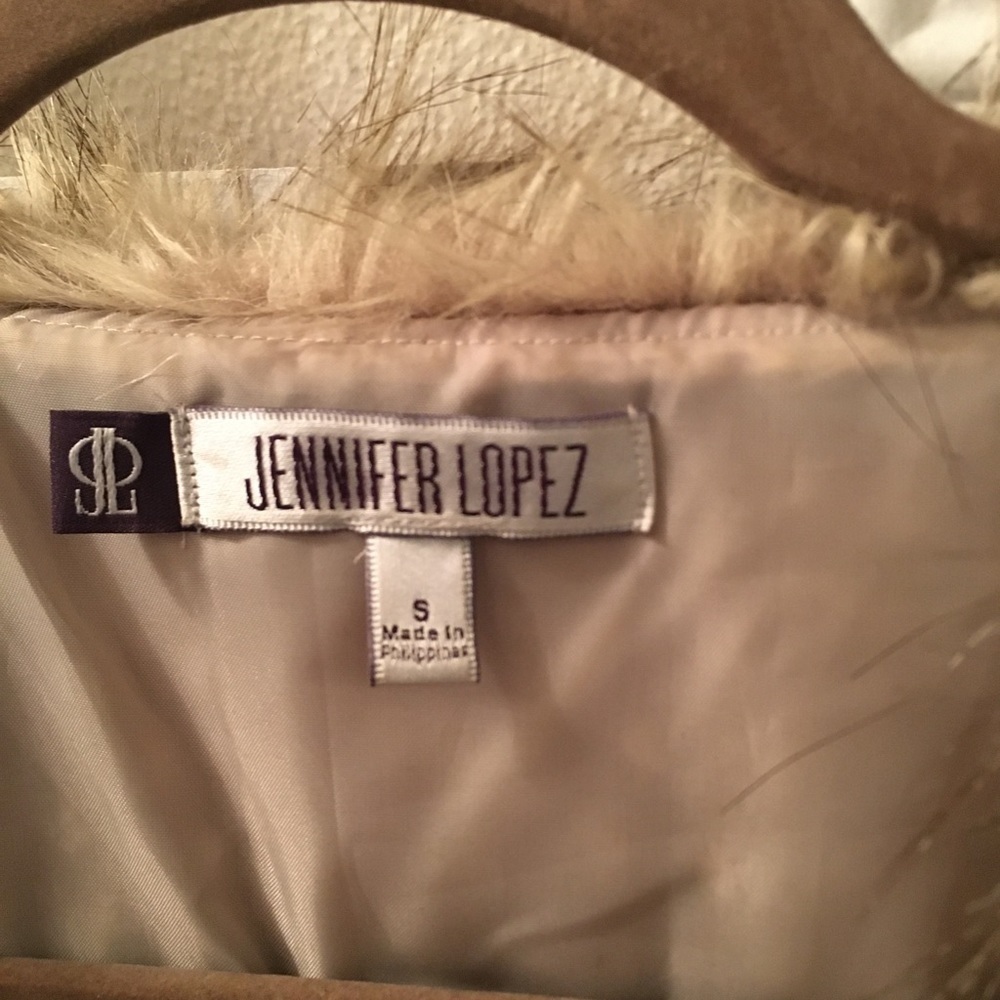 Jennifer Lopez Cropped Faux Fur Cap Sleeve Vest Small Multi Brown Tan - Picture 2 of 5